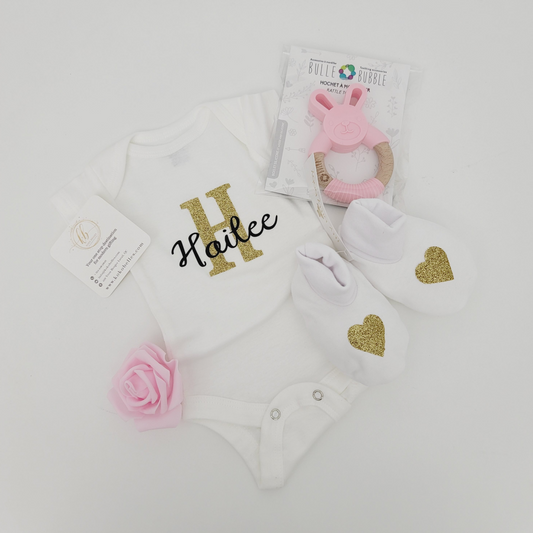 Baby bodysuit with name and initial Gift Set
