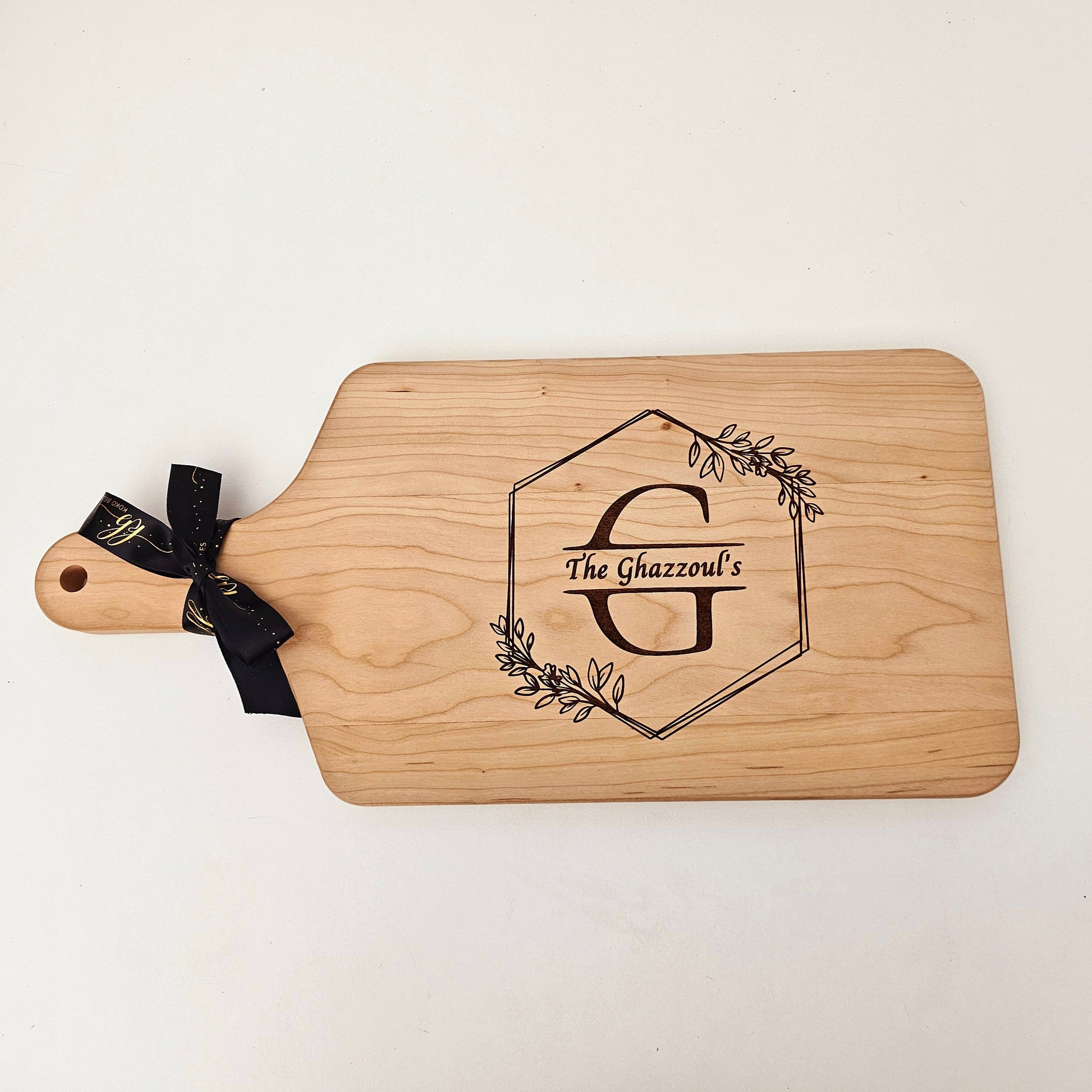 WEDDING GIFT PERSONALIZED CUTTING BOARD