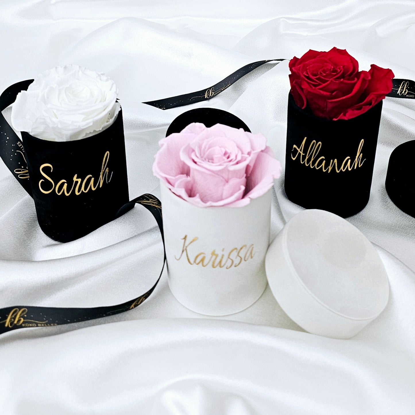 Crafted to last a lifetime, this eternal rose in a velvet box is a heartfelt keepsake that captures the essence of lasting affection.